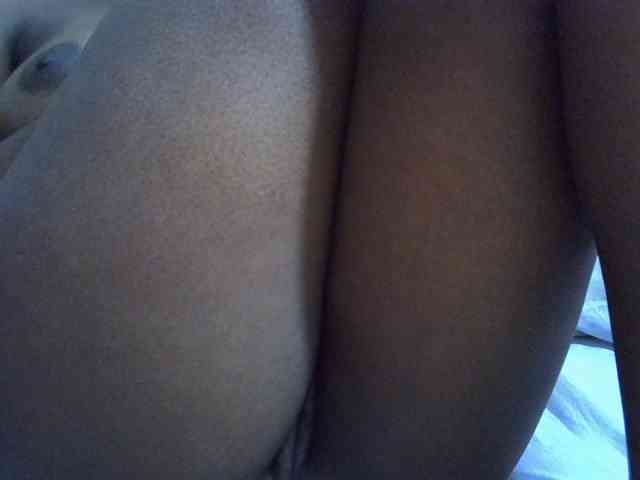sweetbooty2 webcam