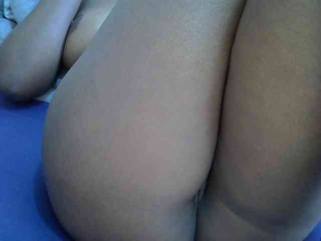 sweetbooty2 webcam
