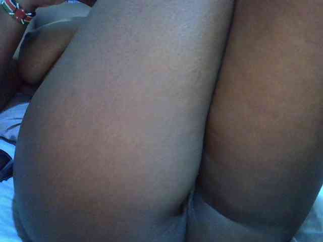 sweetbooty2 webcam
