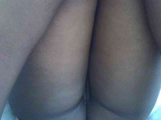 sweetbooty2 webcam