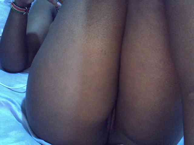 sweetbooty2 webcam