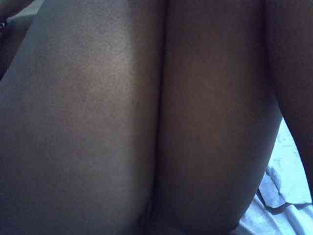 sweetbooty2 webcam