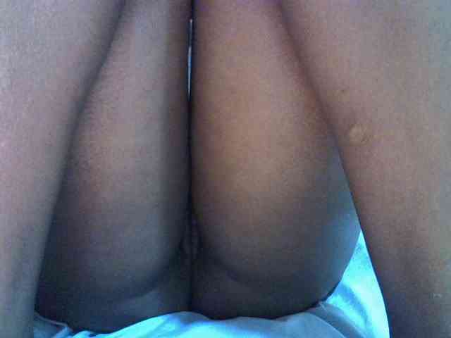 sweetbooty2 webcam