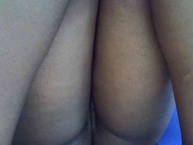 sweetbooty2 webcam