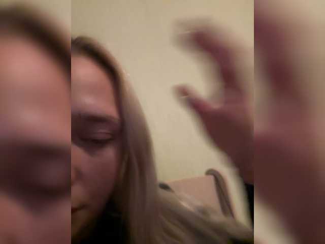 Kisylia0 live cam preview
