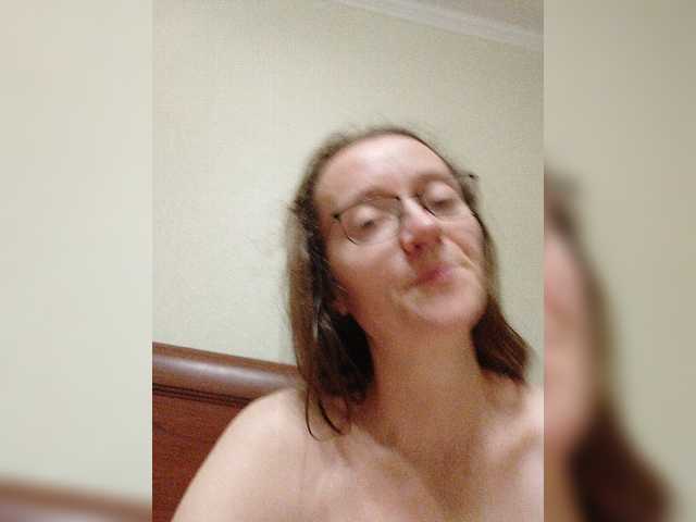 Warm-Nuar live cam on BongaCams