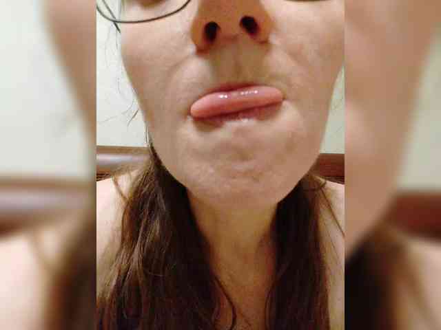 Warm-nuar's cam show statistics and live stream