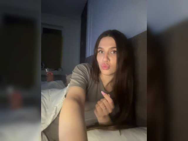 Maya033 live cam preview