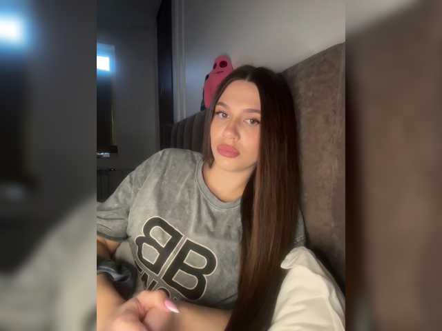 Maya033, live now on BongaCams