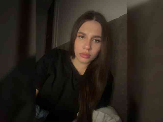 Maya033 webcam