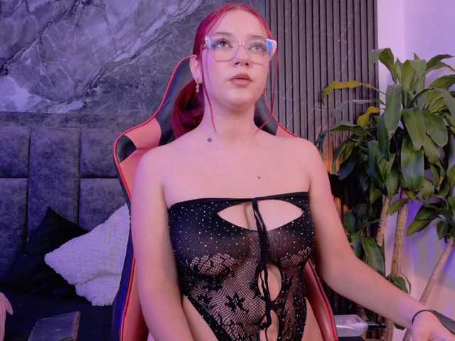 lilifox23, en vivo ahora en BongaCams