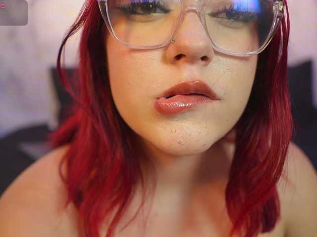lilifox23 live cam on BongaCams
