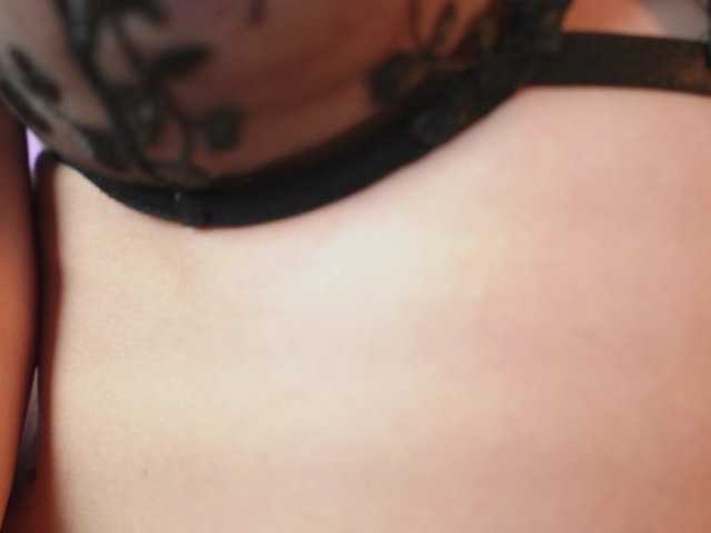 lilifox23 live cam on BongaCams