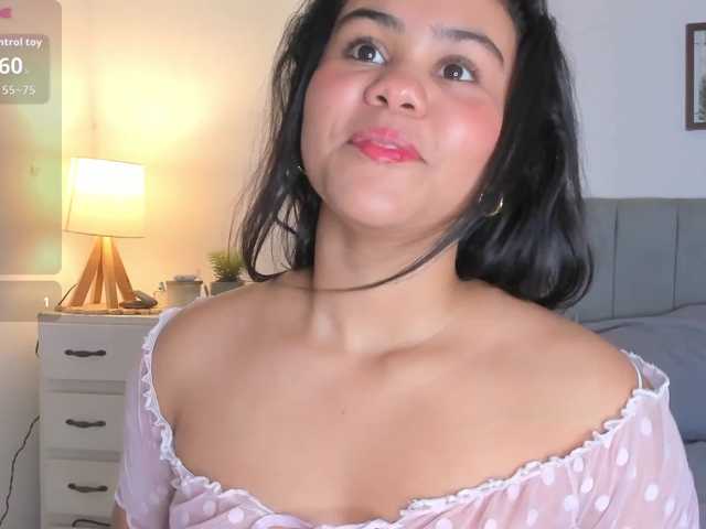 lia-summer1 live cam preview