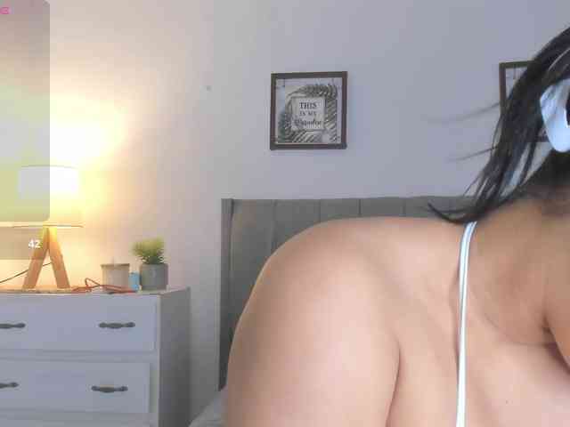 lia-summer1 webcam