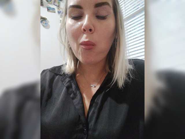 Belka48a live cam on BongaCams