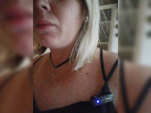 Dyia live cam preview