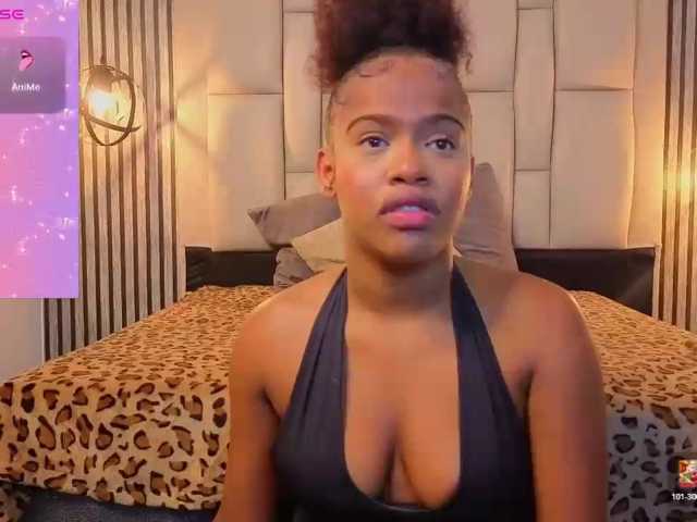 karolwarrior live cam on BongaCams