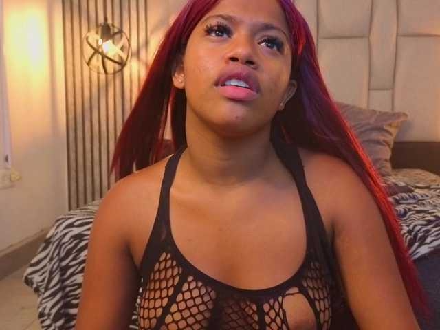 karolwarrior live cam preview