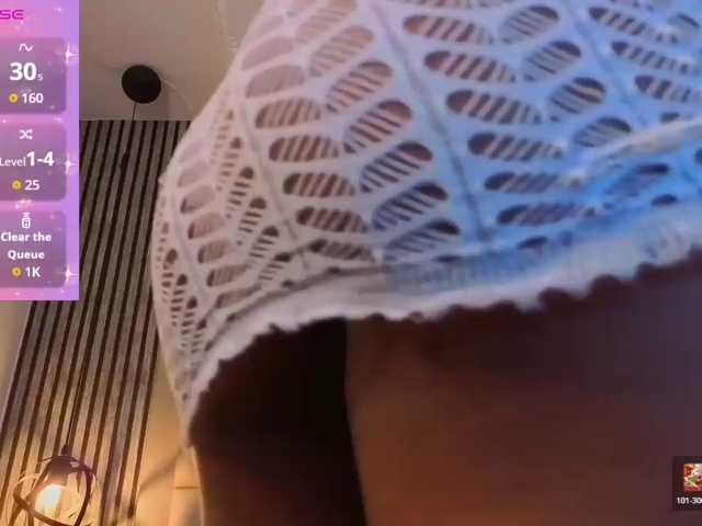 karolwarrior live cam on BongaCams