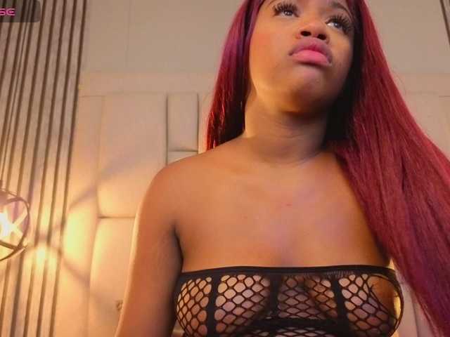karolwarrior live cam on BongaCams