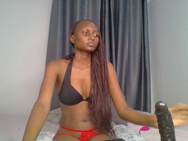 Godess12 live cam on BongaCams