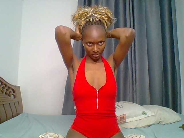 Godess12 live cam on BongaCams