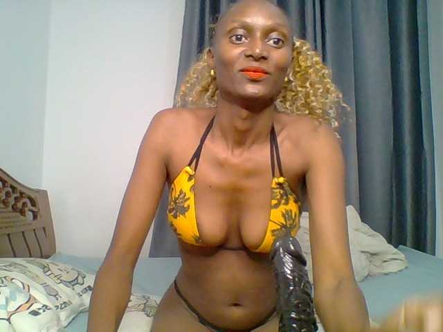 Godess12 live cam on BongaCams