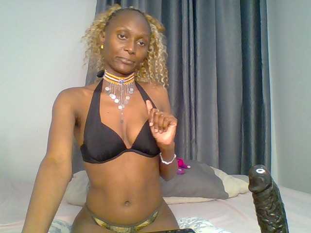 Godess12 live cam on BongaCams