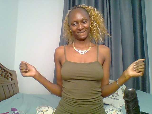 Godess12 live cam on BongaCams