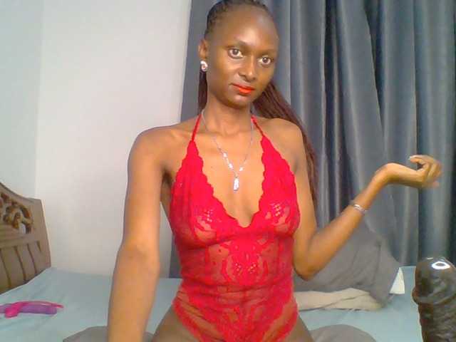 Godess12, en directo ahora en BongaCams