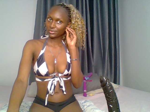 Godess12 live cam on BongaCams