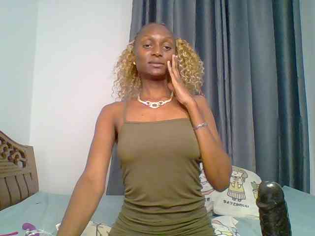 Godess12 Live Webcam on BongaCams
