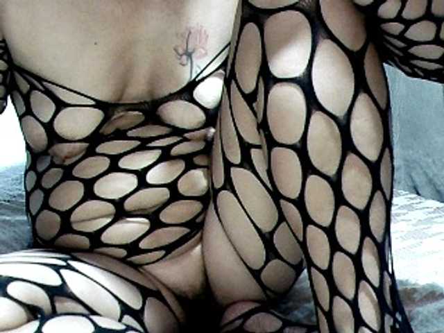 Lovescatslut, live now on BongaCams
