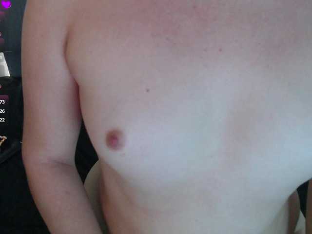 Amy-Cian live cam on BongaCams