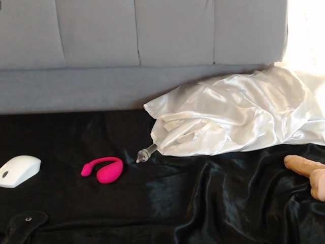 Amy-Cian live cam on BongaCams