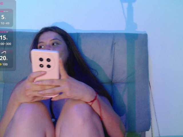 Amy-Cian live cam on BongaCams