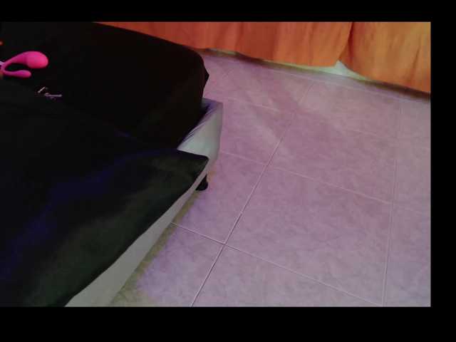 Amy-Cian live cam on BongaCams