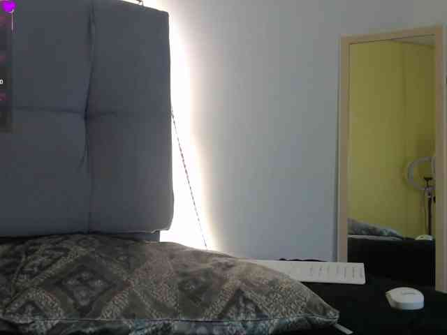 Amy-Cian webcam
