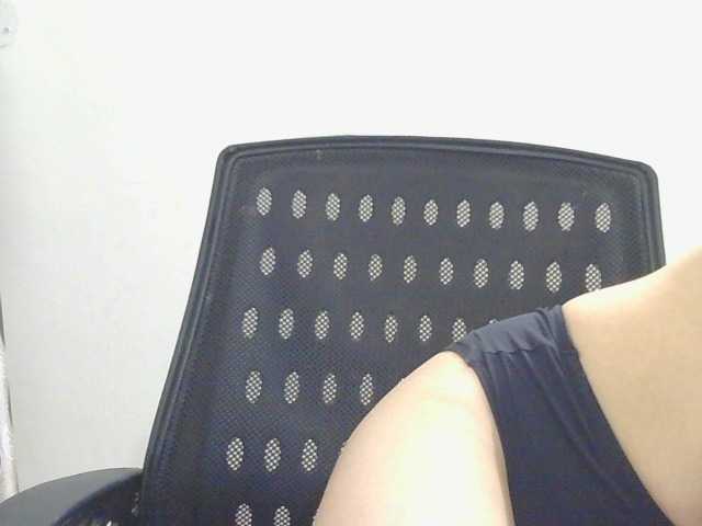 skinnyindiangirl77 live cam on BongaCams