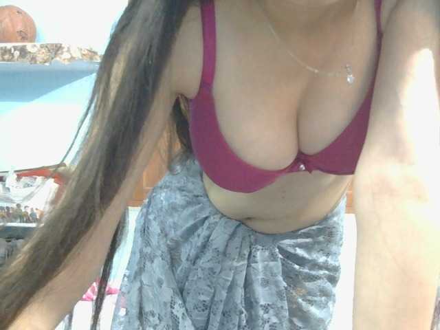 skinnyindiangirl77 live cam preview