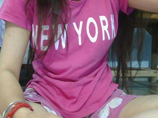 skinnyindiangirl77, en directo ahora en BongaCams