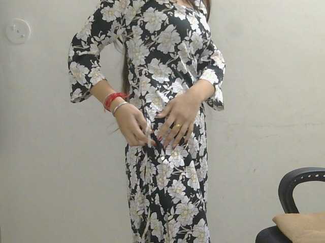 skinnyindiangirl77 live cam on BongaCams