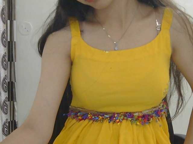 skinnyindiangirl77 live cam on BongaCams