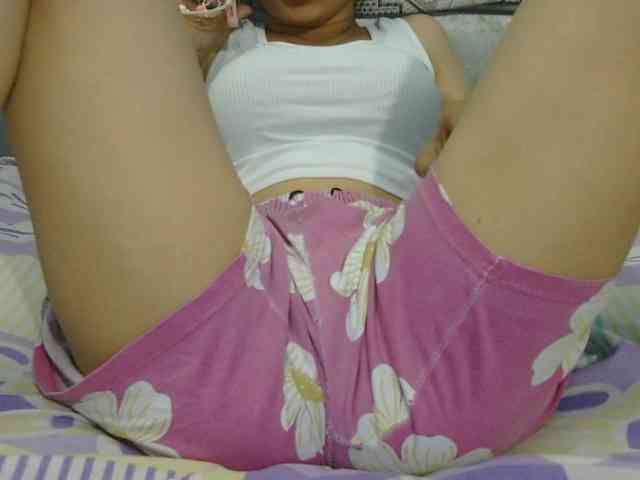 skinnyindiangirl77 webcam