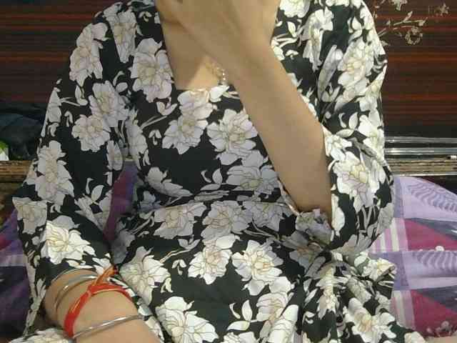 skinnyindiangirl77 webcam