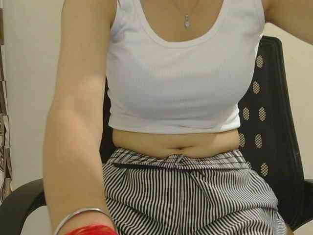 skinnyindiangirl77 webcam