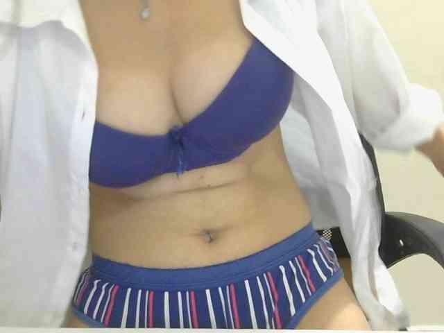 Model: skinnyindiangirl77