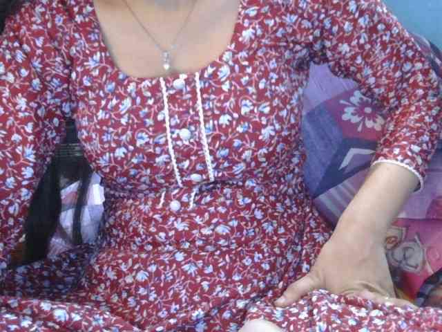 Skinnyindiangirl77's live stream