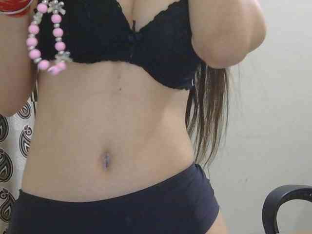skinnyindiangirl77 webcam